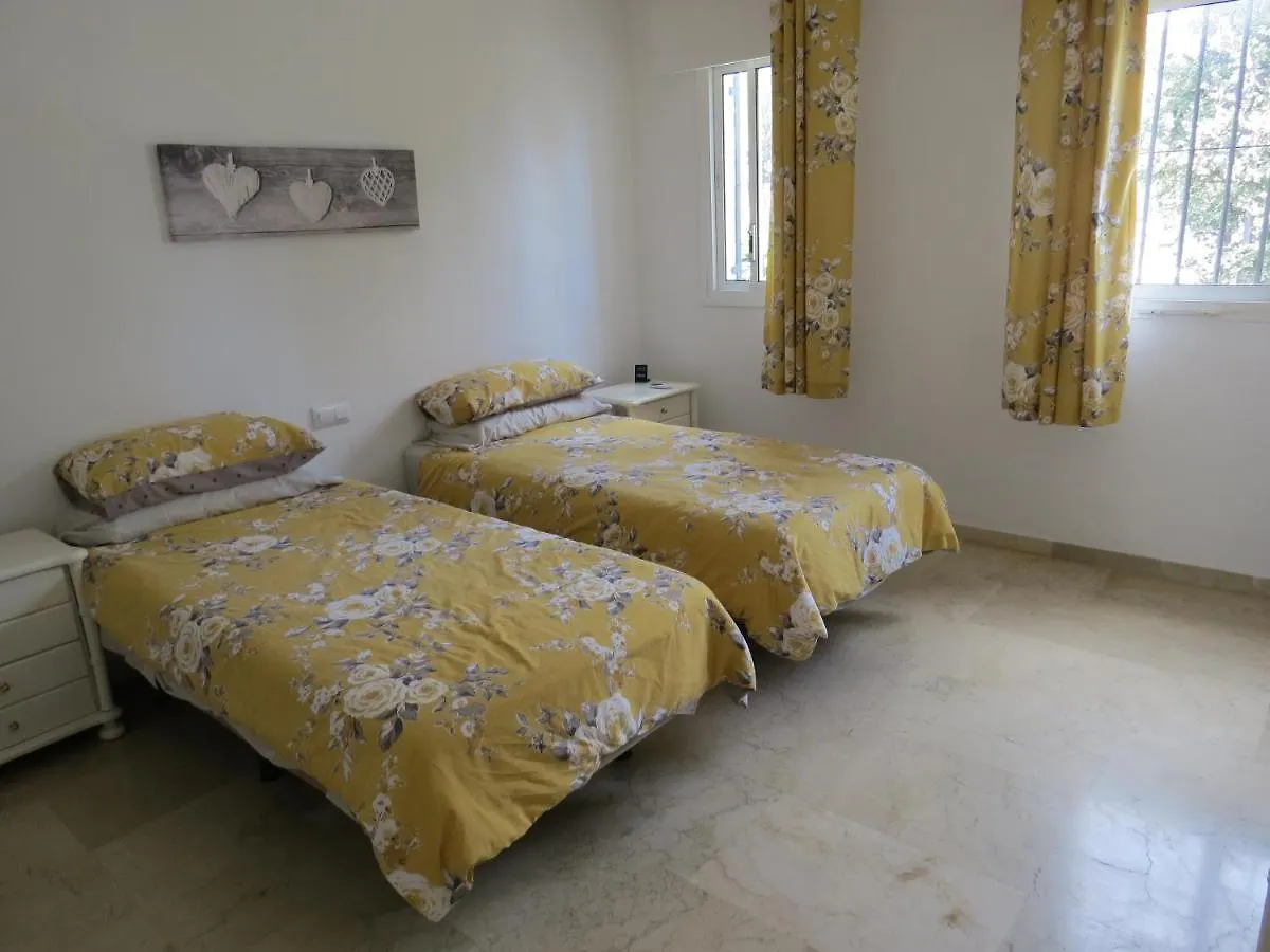 Vila Benavista Estepona - 2 Bed Town House With Pool Prázdninový dům